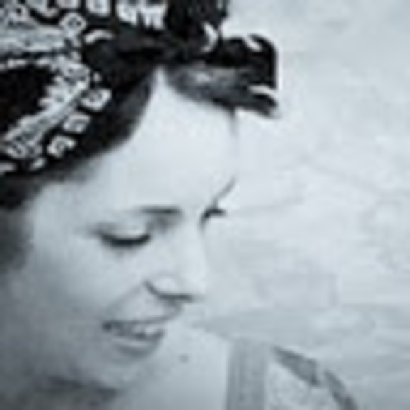 Meet your Posher, Annie - Picture 1 of 1